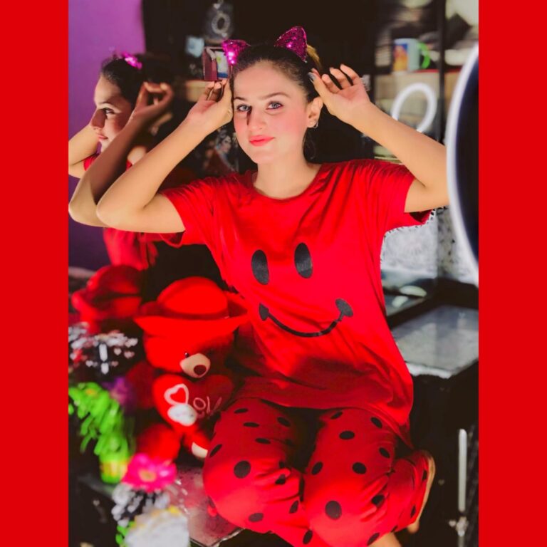 Red Smile with Dotted Style Pajama Half Sleeves Night Suit for her (RX-23) - Super Bazar Shopping 